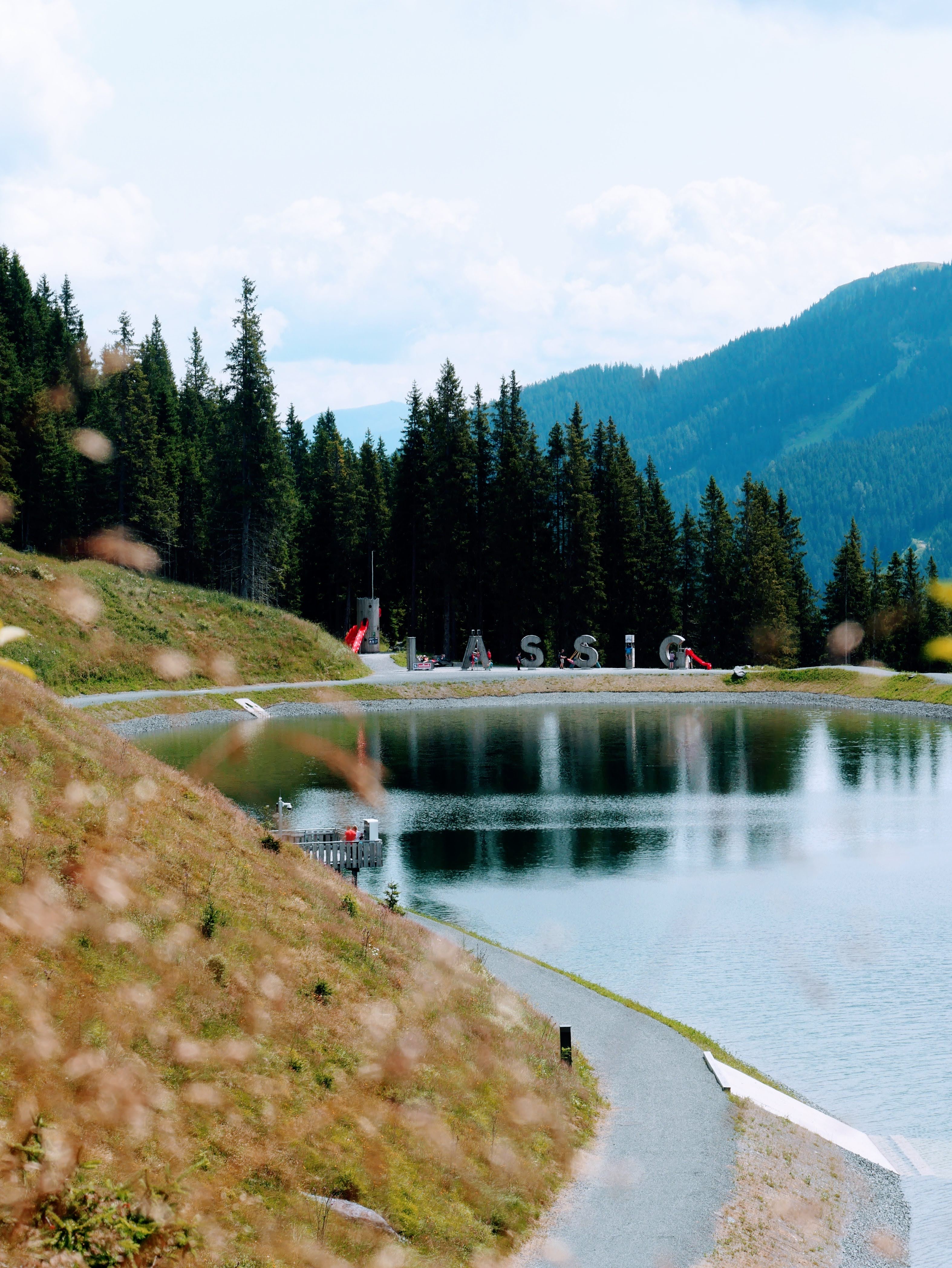 LÄSSIG letters bij Saalbach Hinterglemm